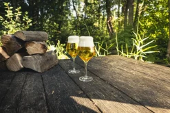 Eisch Bier Und Schnaps><noscript><img width=