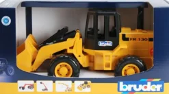 Bruder Fahrzeuge Und Fluggeräte><noscript><img width=