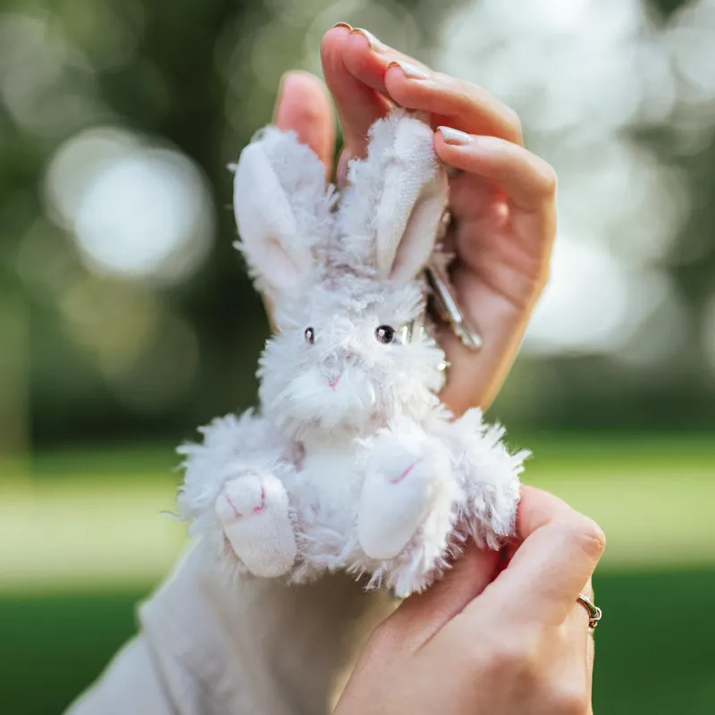 Wrendale Desings Ltd Schlüssselkasten Und Schlüsselanhänger>Hare Plush Keyring Hase