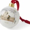 Portmeirion Baumschmuck Und Zubehör>Jahreskugel ´25 Winterwalks - Hunde auf Bank 6,6cm