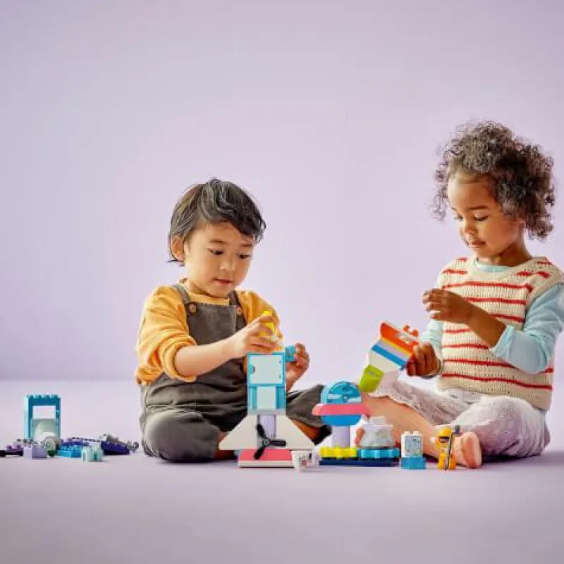 LEGO® Bauen>DUPLO® 3-in-1-Spaceshuttle für viele Abenteu