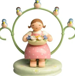 Wendt&Kühn Haus Und Küche>Mädchen im Reifen mit Blumenschale und Vogel