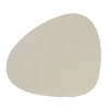 LindDNA Tischdecken, Untersetzer Und Co>Tischuntersatz curve L 37x44cm Oyster White