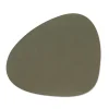 LindDNA Tischdecken, Untersetzer Und Co>Tischuntersatz curve L 37x44cm Army Green/Nupo 1,2