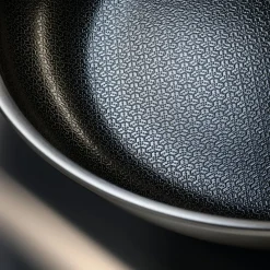 WMF GmbH Pfannen Aluguß Und Versiegelte>Ultimate Profi Resist Stielpfanne, 24 Cm